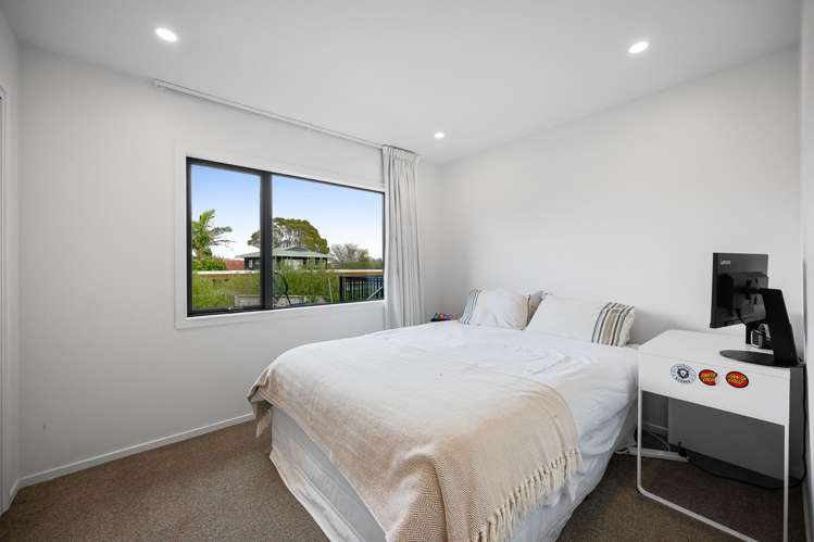85b Rosario Crescent Red Beach_7