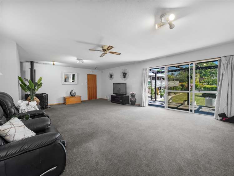 9 Falcon Drive Allenton_5