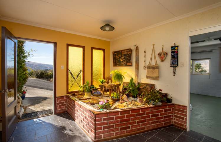 16 Edinburgh Street Green Island_13