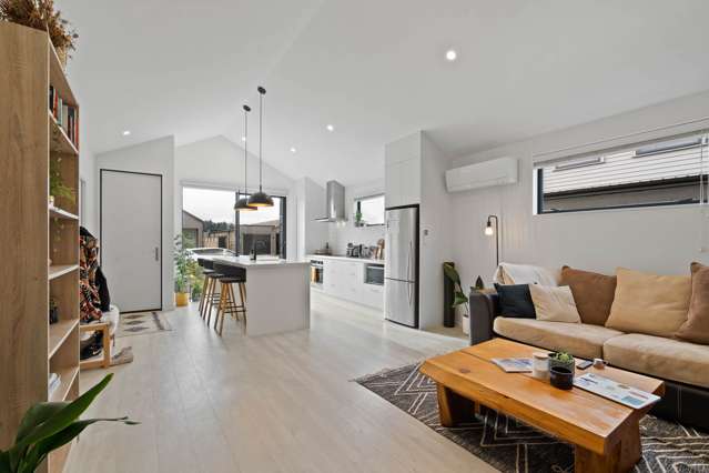 16 Glen Dene Crescent Wanaka_1