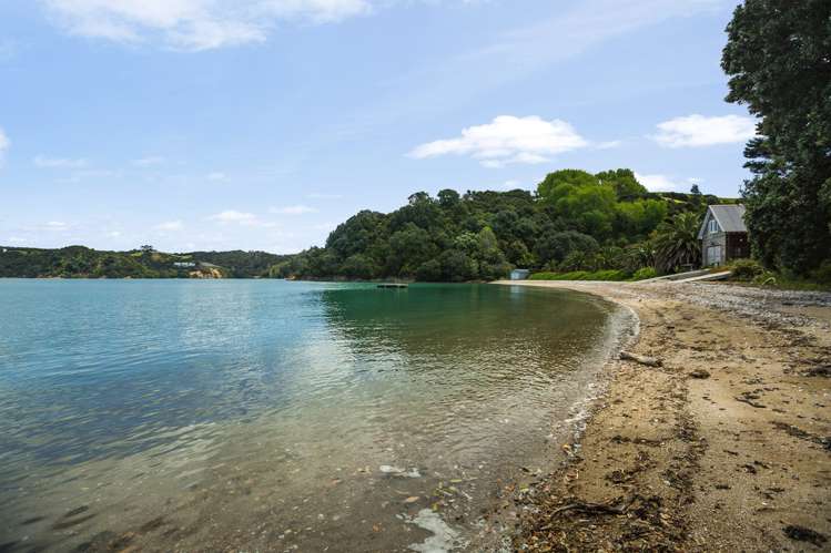 118 Cowes Bay Road Waiheke Island_14