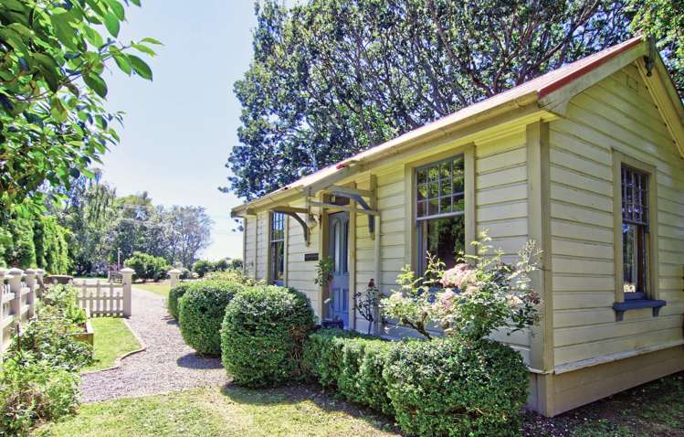 16 Hilton Road Carterton_0