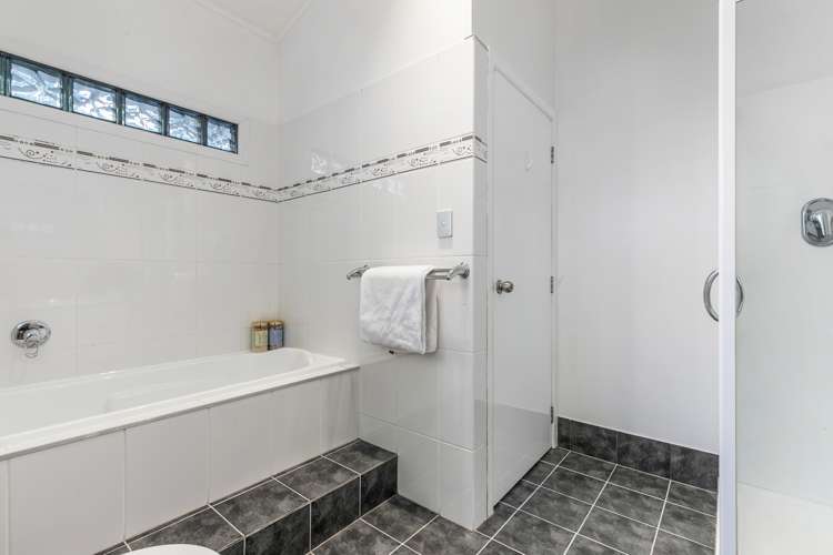 25 Duncansby Road Stanmore Bay_22