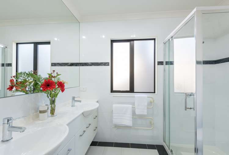 15 Antoine Grove Richmond_8