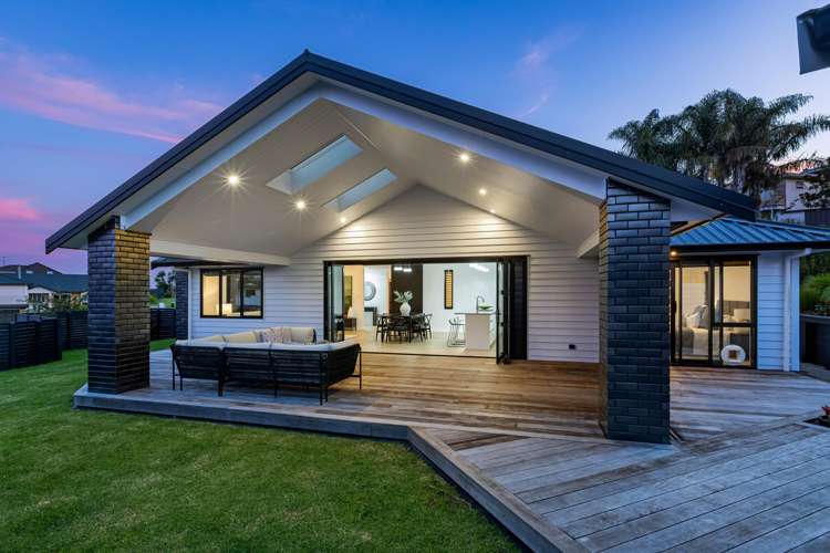 4 Grovenor Drive Orewa_19