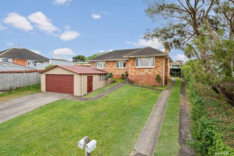 19 Kirton Crescent Manurewa_12