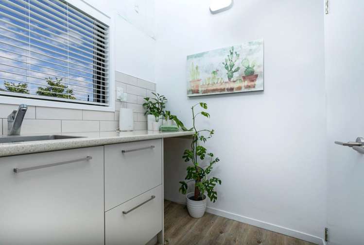 10 Galaxy Drive Mairangi Bay_19