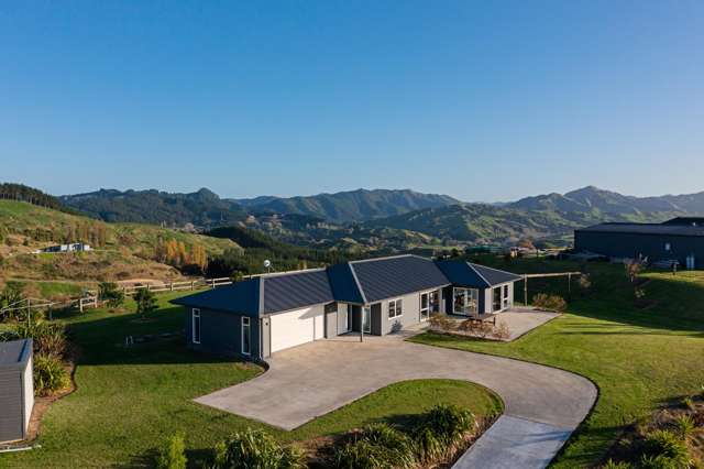 Modern sun-soaked serenity with spectacular views!