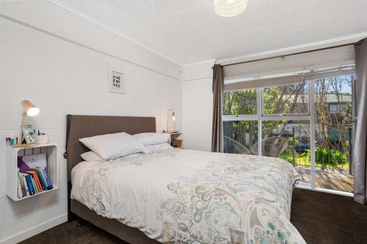 1/105 Lake Road Belmont_14