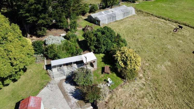 300 Moulson Street Tisbury_45