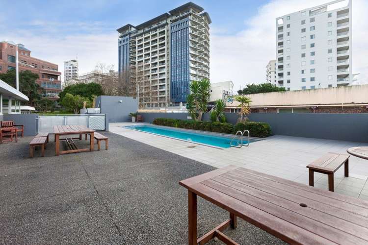207/133 Beach Road Auckland Central_4