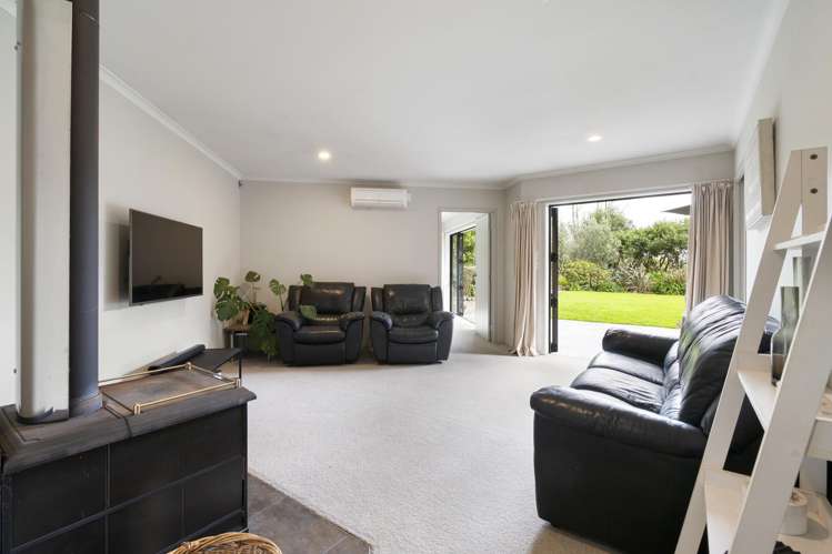 39 County Heights Drive Aokautere_13