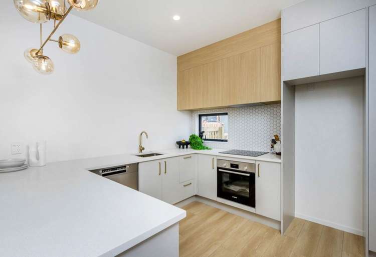 5 Papa Takaro Lane Flat Bush_7