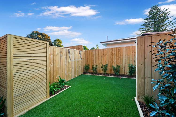 5/10 Yeovil Road Te Atatu Peninsula_5