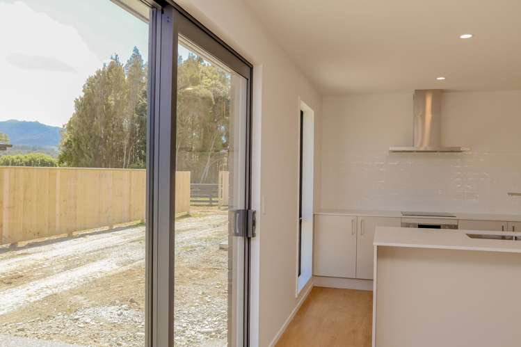 10A Hinau Crescent Kaiata_12