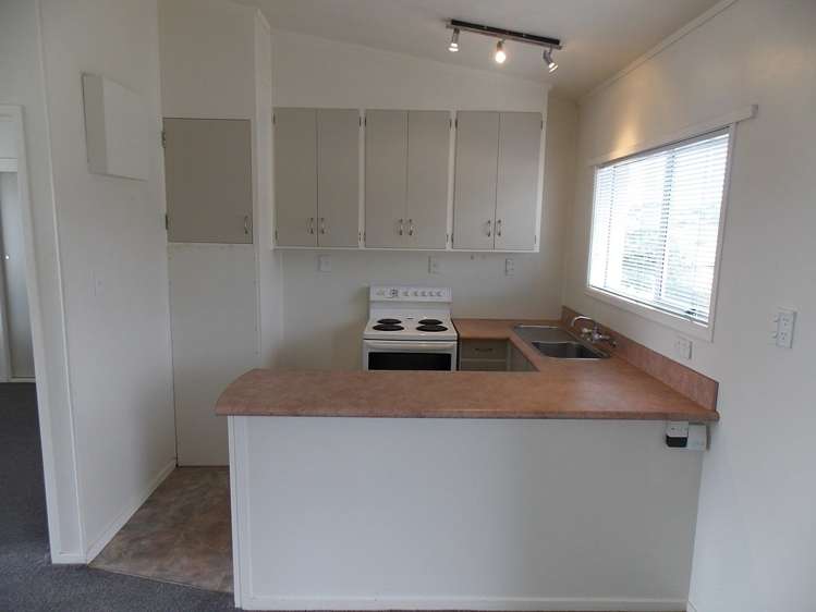 2/8 Shackleton Road Mount Eden_5