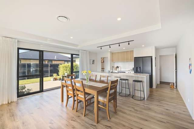 63 Blunden Road Lincoln_2