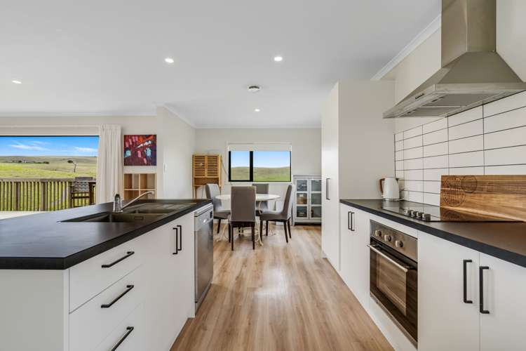 4 Gillespie Drive Baylys Beach_12