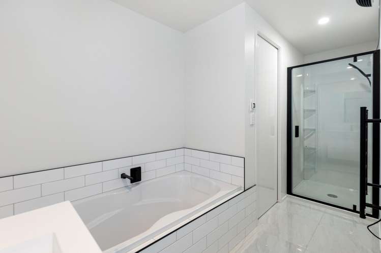 33 Marine Corps Drive Solway_15