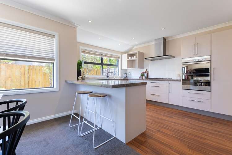 94 The Drive Paraparaumu Beach_7