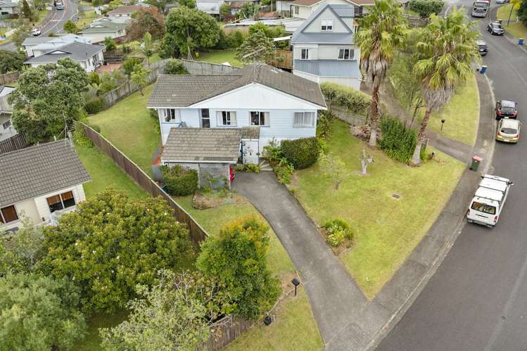 6 Tetrarch Place Totara Vale_0