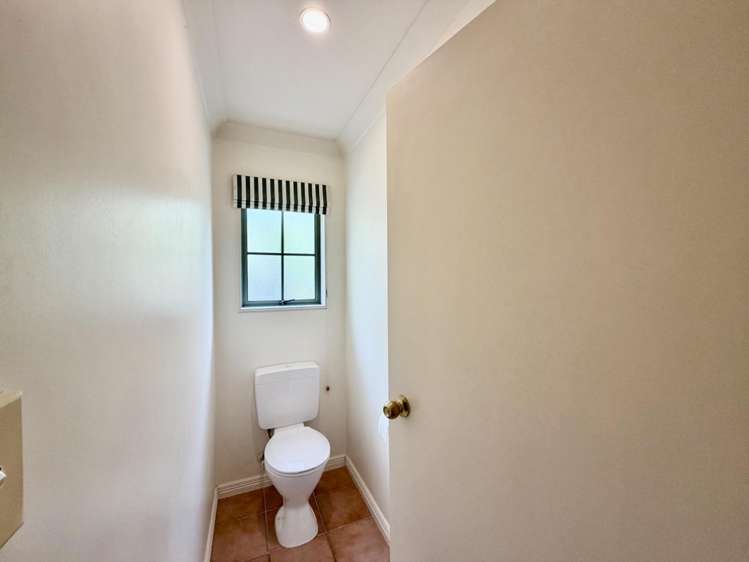 22 Bob Charles Drive 2348_7