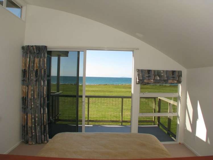 112 Sands Crescent Matarangi_6