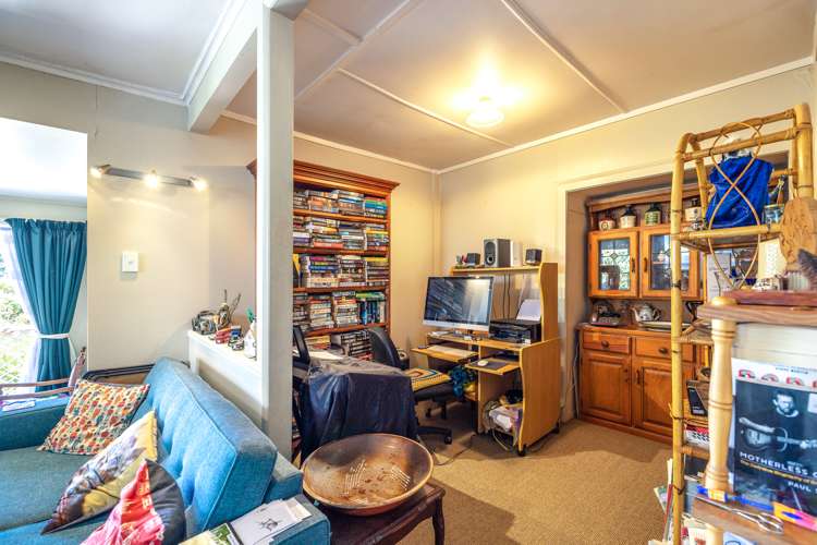 77 Ocean Road Surfdale_5