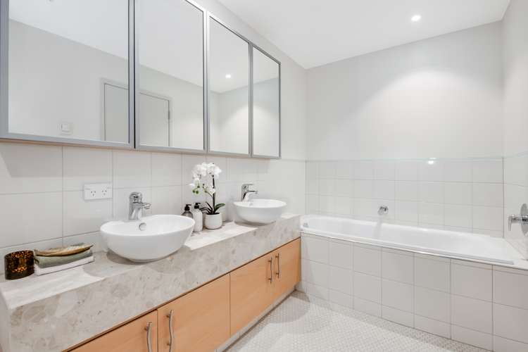 909/11 Tamariki Avenue Orewa_21