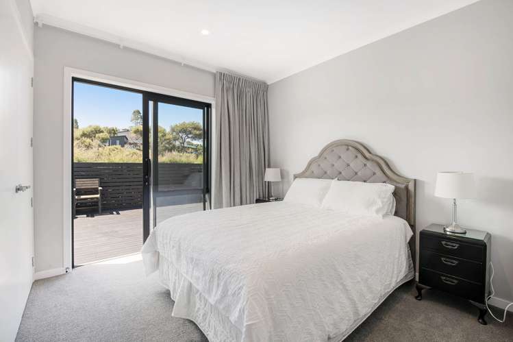 242 Hillcrest Road Wainui_22