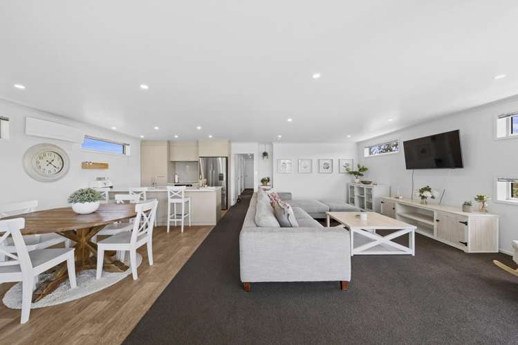 1158 East Coast Road Kaiaua_13