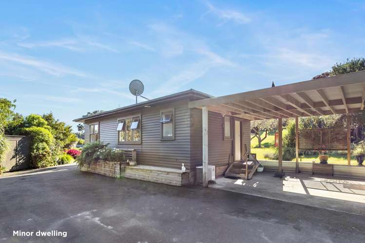 193 Valley Road Muriwai Beach_29