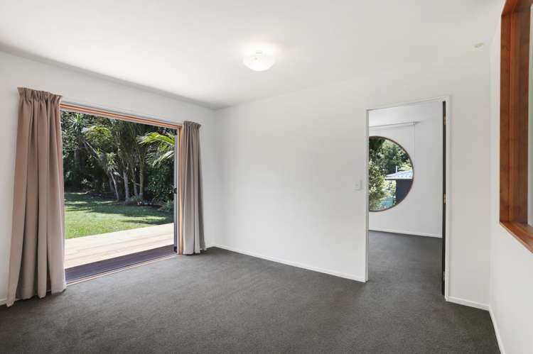 1270 Huia Road Huia_11