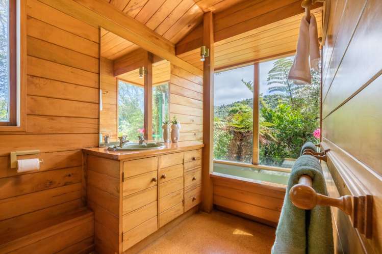 11 Cascade Avenue Waiatarua_17