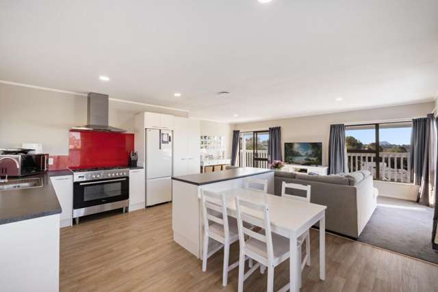 98 Coopers Road Gate Pa_2