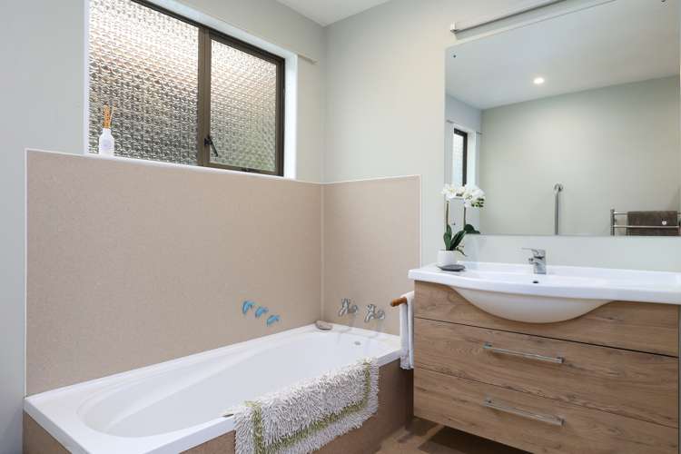 10 Hollis Place Brightwater_10