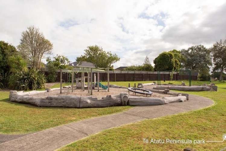 8 Renata Crescent Te Atatu Peninsula_12