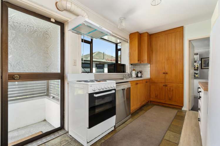 2/64 Roydvale Avenue_3