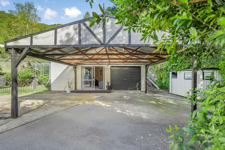 158 Moores Valley Road Wainuiomata_21