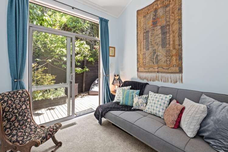 234 Sutherland Road Lyall Bay_13