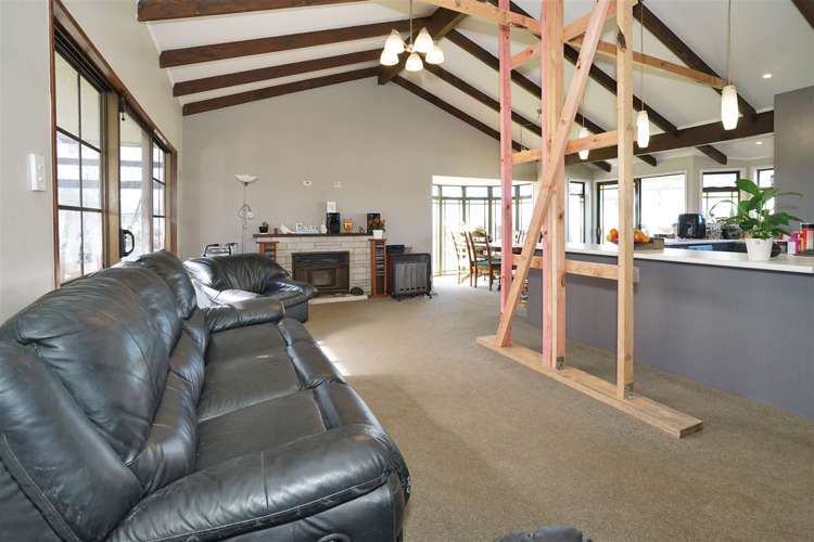 5 Elmwood Crescent Pukete_4