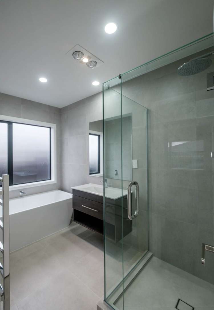 8 Fallowdown Street Wainui_10