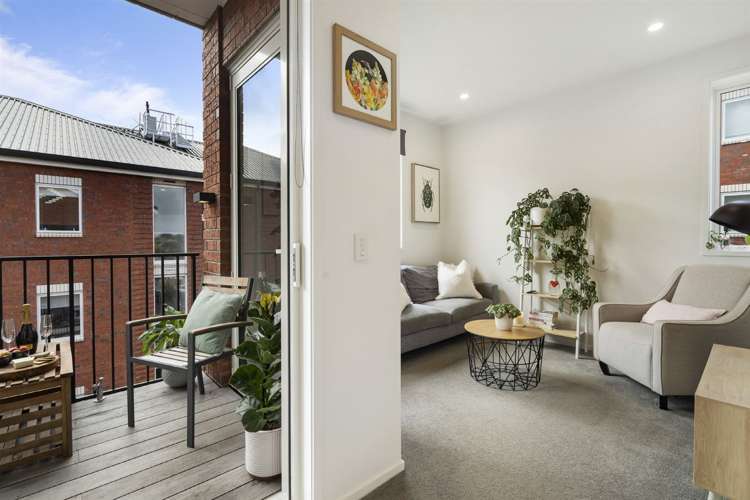 302/1a Soljak Place Mount Albert_2