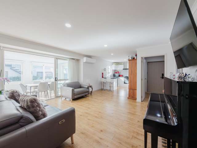 4 Bedroom Prime Ellerslie Living
