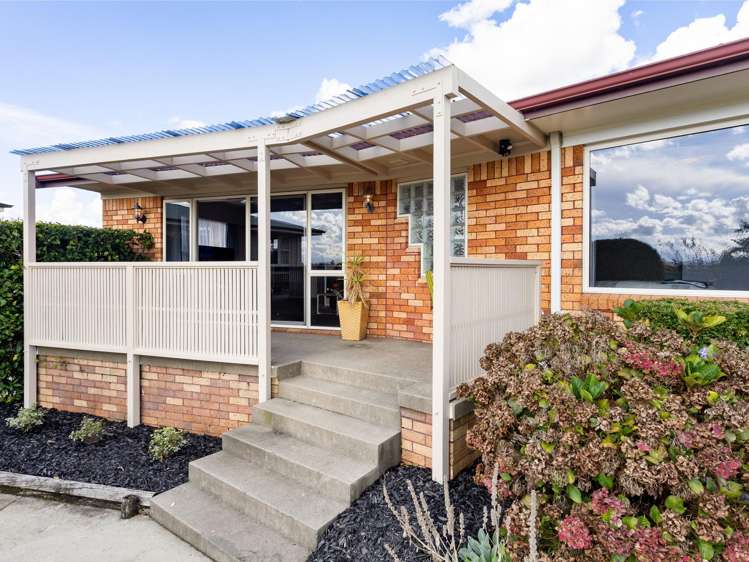 8 Magenta Place Dinsdale_4