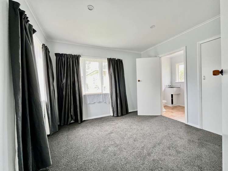 1/76 Sutton Crescent Papakura_5