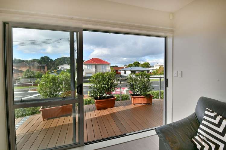 205/252 Centreway Road Orewa_3