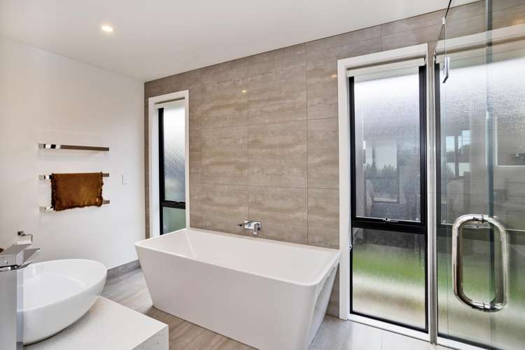 1 Lumsden Drive Waikiwi_22