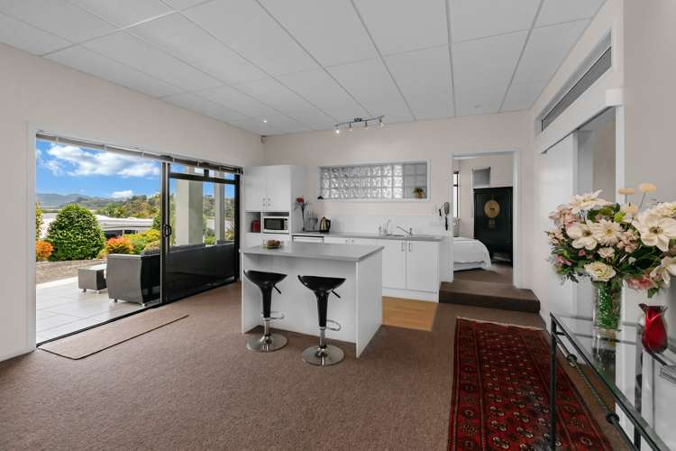 286 Beach Road Onerahi_7