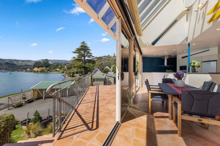 259 Beach Road Akaroa_6